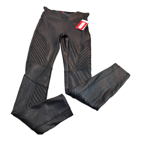 Spanx Women’s Faux Leather Moto Leggings Color: Very Black Size: XS/TP NWT. - Picture 6 of 16